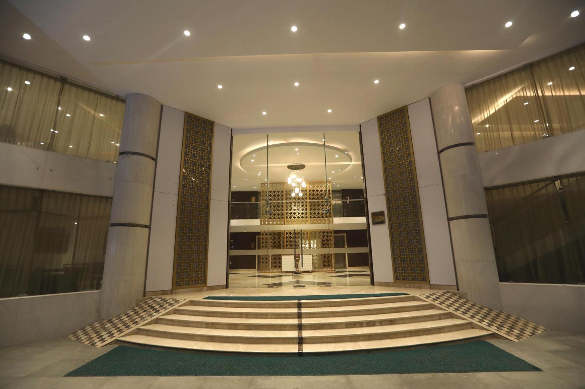 Shravanthi Sarovar Portico Bangalore Exterior foto