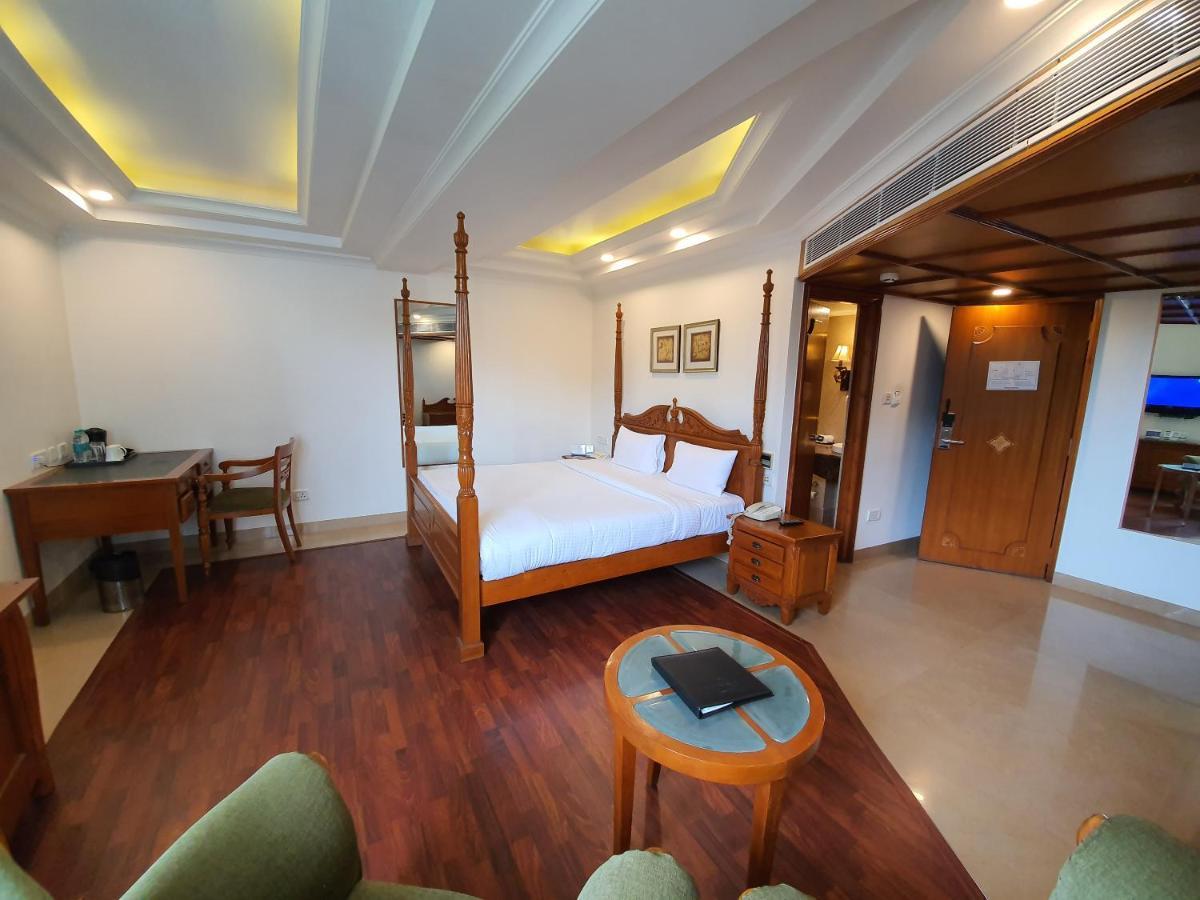 Shravanthi Sarovar Portico Bangalore Exterior foto