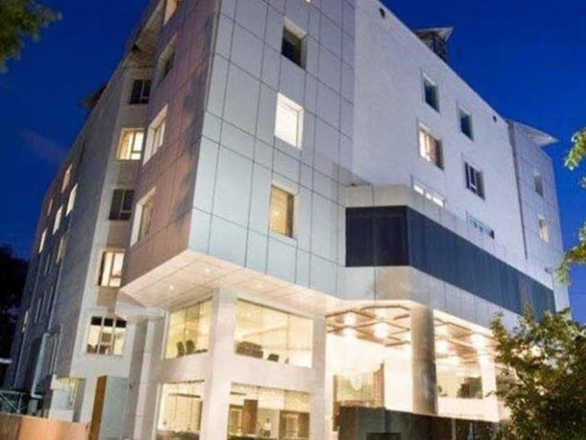Shravanthi Sarovar Portico Bangalore Exterior foto