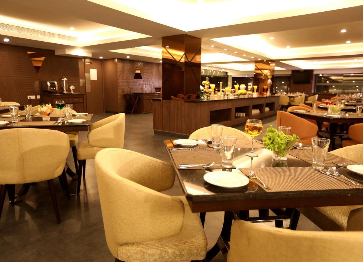 Shravanthi Sarovar Portico Bangalore Exterior foto